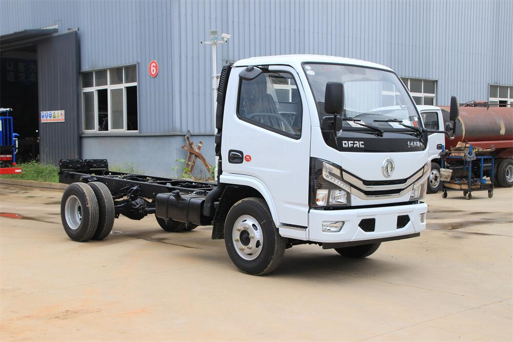 東風小多利卡（3308，全柴115）國六 內飾照片圖